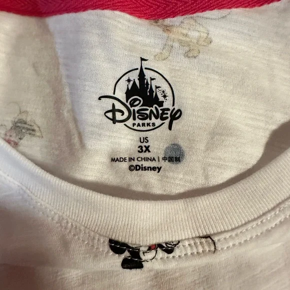 Women’s Mickey and Friends Tee- Size 3X - Picture 2 of 4